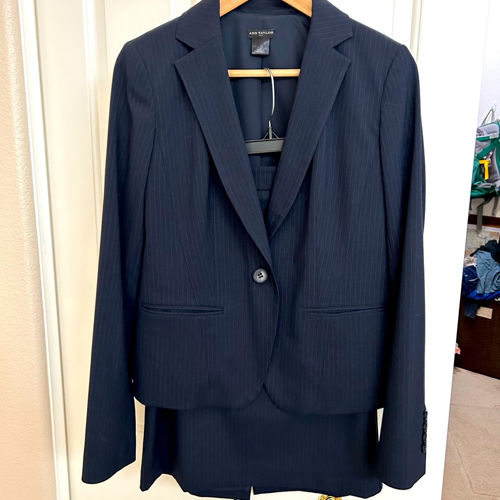 Ann Taylor Navy pinstripe skirt suit size 4